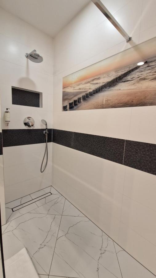 Astra Apartament Porta Mare Дзивновек Экстерьер фото